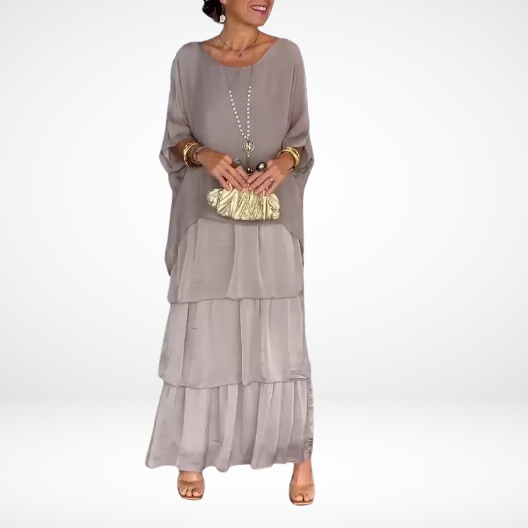 Evelyn | Solid Tiered Boho Maxi Dress with Batwing Sleeves and Round Neck